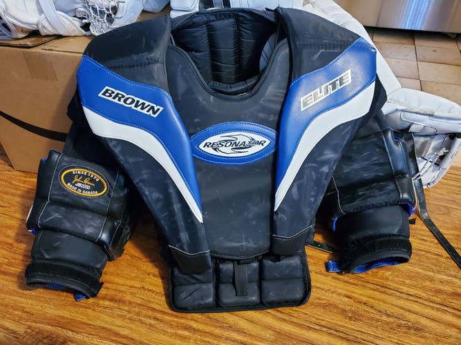 Brown JB2200 Senior Pro Used Medium Goalie Chest Protector Pro Stock