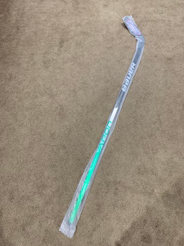 P92 77 Flex Custom Green Senior Left Hand Vapor Hyperlite Hockey Stick