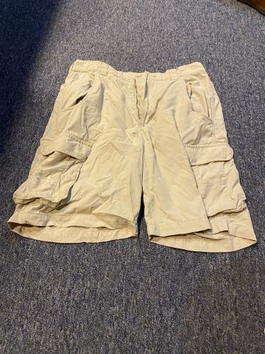 Adult Size 32 Under Armour Shorts