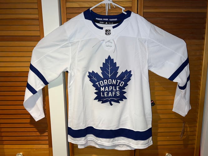 Toronto Maple Leafs Adidas Away jersey