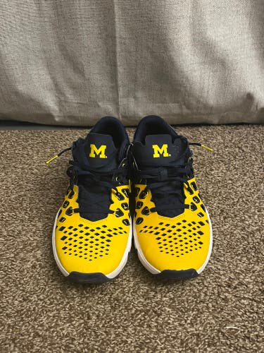 University of Michigan Nike Running shoes