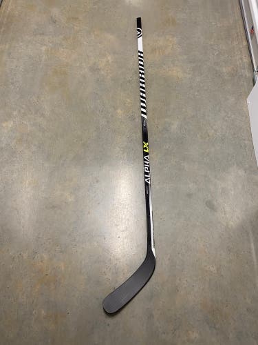Senior Right Handed W88 Pro Stock Alpha LX Pro Hockey Stick