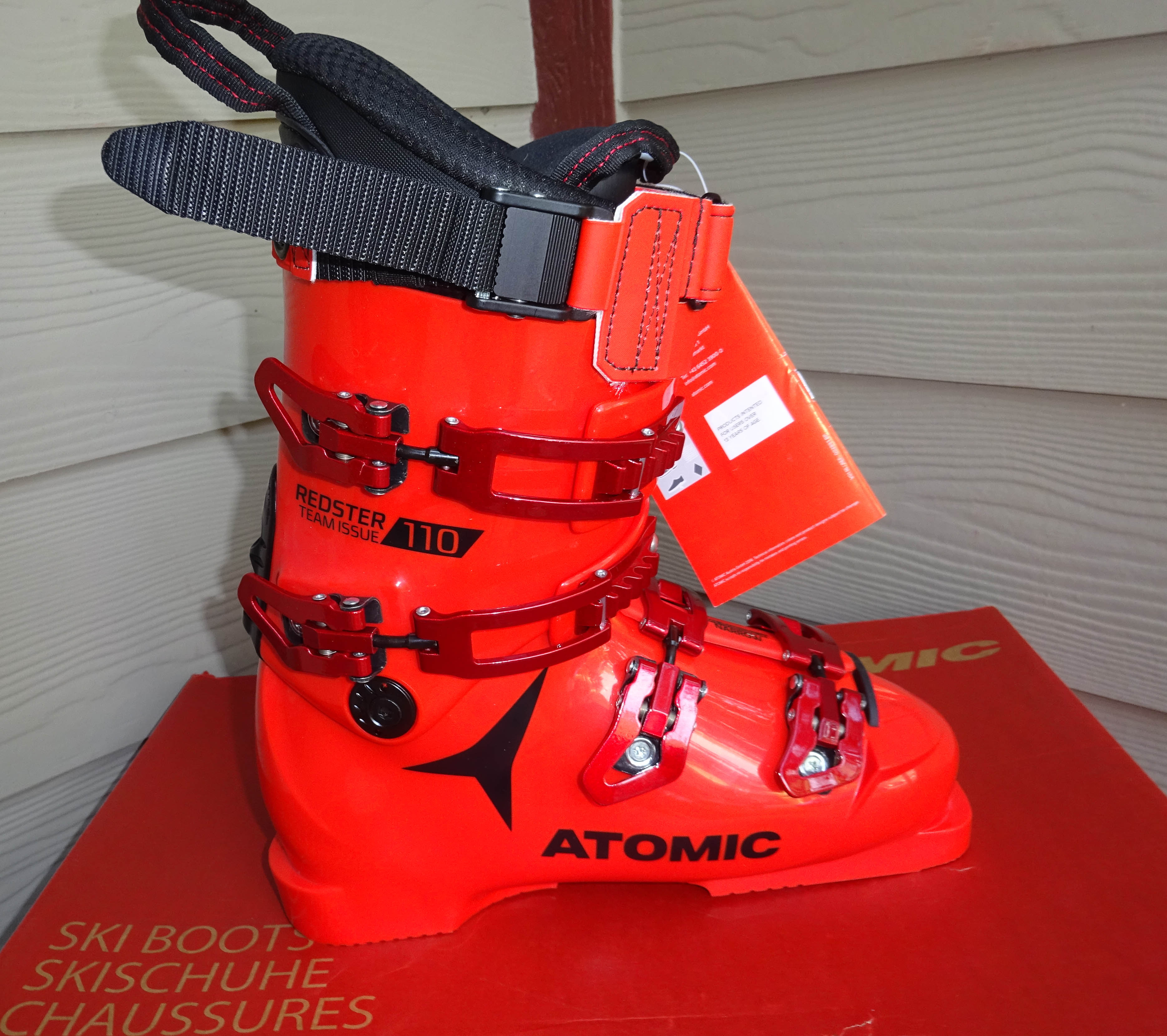 2022 Atomic Redster Team Issue 110 Ski Boots NEW! Size 26.5
