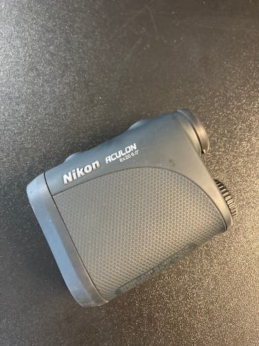 Nikon laser rangefinder