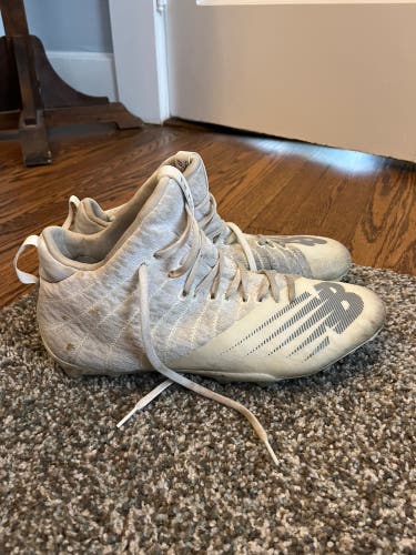 White Adult Size 11 (Women's 12) New Balance Burn X Mid