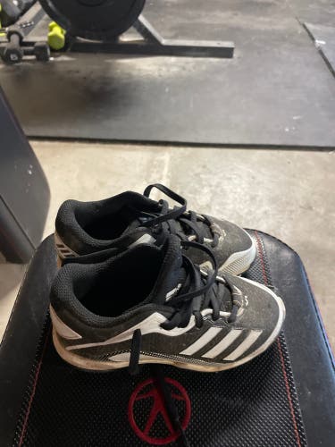Kids baseball cleats - size 11 Y