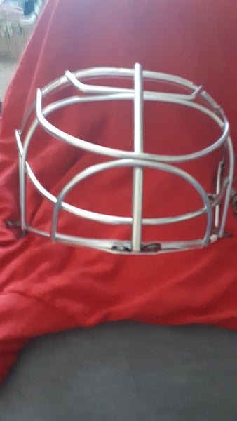 Used Senior Warrior Goalie Mask cat eye