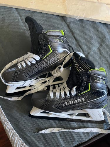 New Bauer Regular Width Size 9.5 Pro Hockey Goalie Skates