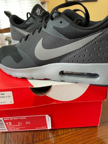 Nike Air Max Tavas Black Gray