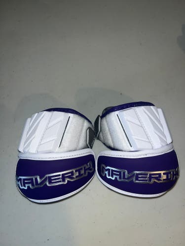 High Point Issued Elbow pads