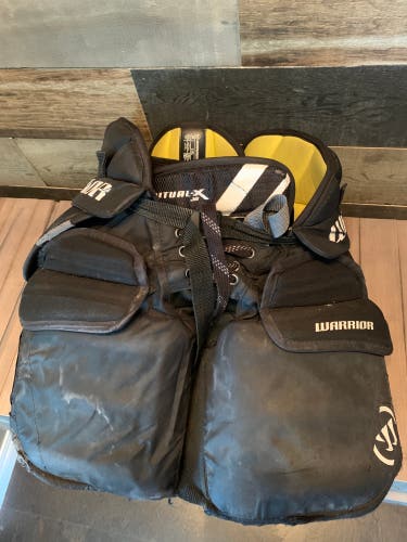 Warrior junior L/XL goalie pants