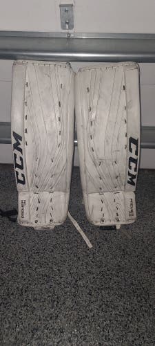 Used 29" CCM Premier R1.9 Goalie Leg Pads