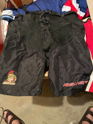 Used Medium Bauer  Supreme Pant Shell