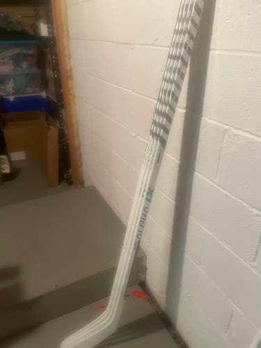 2 Senior New Warrior Right Handed Alpha LX Pro Hockey Stick Heel Pattern Pro Stock