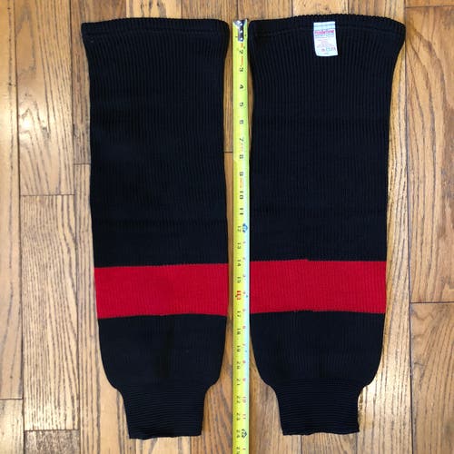 Black/Red Socks Modelline