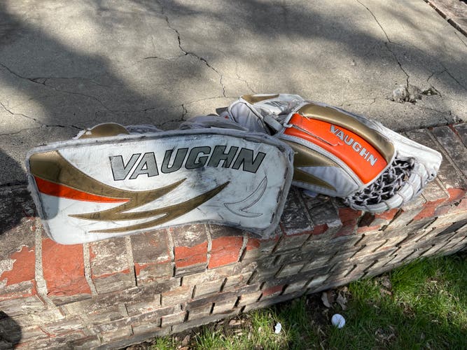 Vaughn Velocity 7407 Glove And Blocker Combo