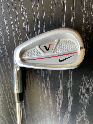 Nike Victory Red Pitching Wedge
