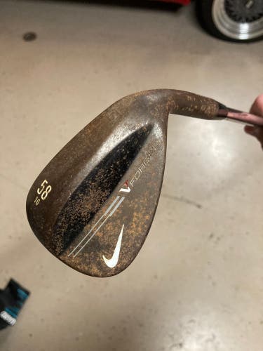 Men's Right Handed Steel Shaft Wedge