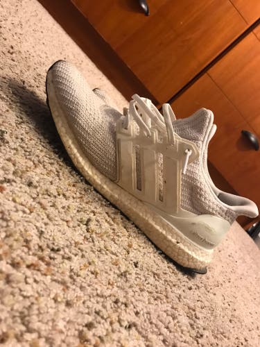 White Men's Size 10 Adidas Ultraboost