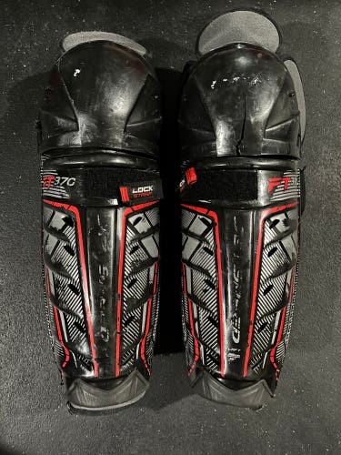 CCM JetSpeed FT370 Shin Pads