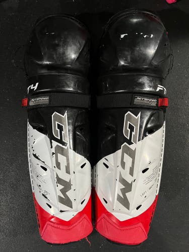 CCM JetSpeed FT4 Shin Pads