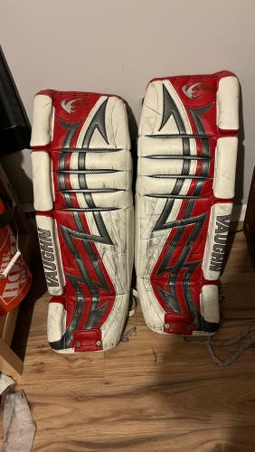 35" Vaughn Velocity V3 Goalie Leg Pads