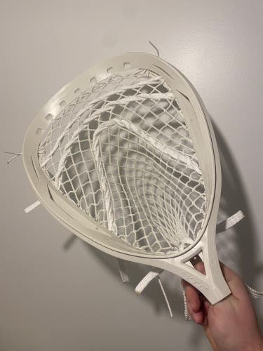 Warrior Nemisis Lyte Goalie Head w/Grizzly 2s