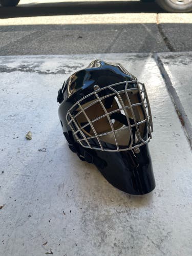 Simmons Senior Goalie Mask