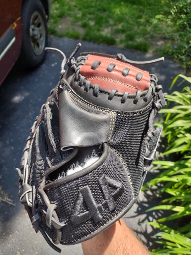 44 Pro Catcher's Mitt 32.5" Mesh