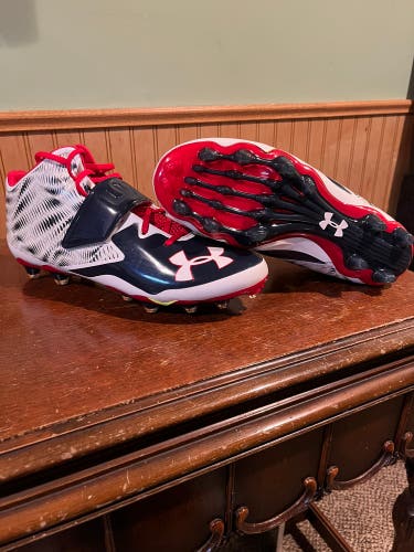 White Men's Molded Cleats Under Armour Cleats