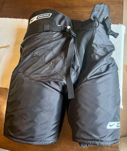 Senior New Small Bauer Supreme 10