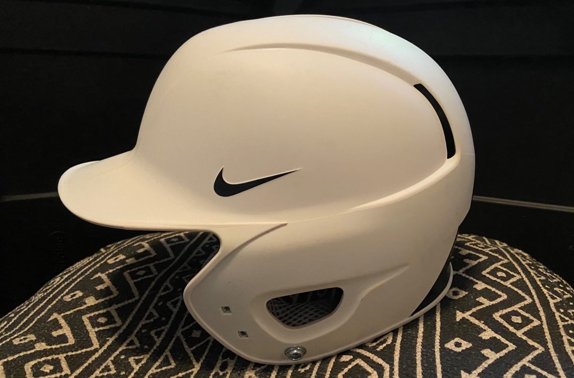 white nike baseball helmet