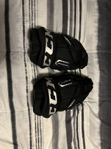 CCM 14" Tacks 6052 Gloves