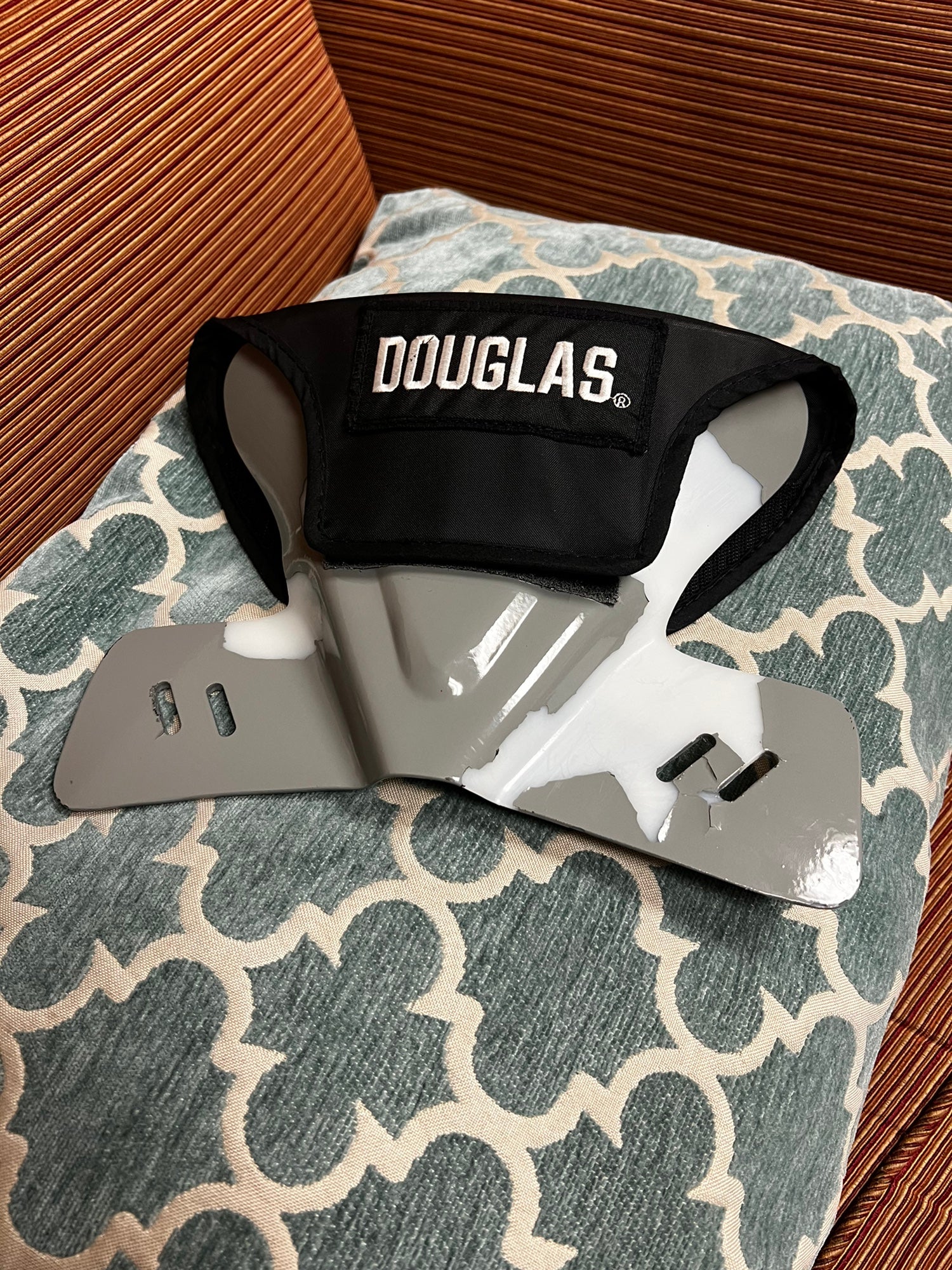 USED Douglas Butterfly Restrictor - Black Pad (Adult)