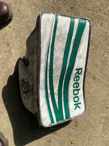 Reebok Goalie Blocker Used Regular 18K