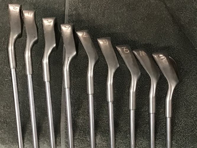 Used MENS Ping Left Hand Regular Flex 9 Pieces Steel Shaft
