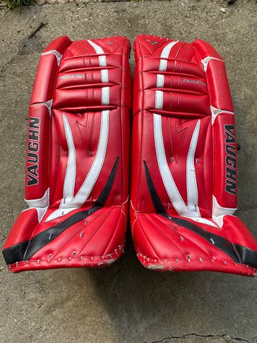Vaughn Velocity V5 Goalie Leg Pads 31 +1