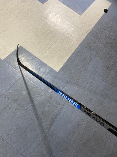 Senior Left Hand P28 Pro Stock Nexus League Hockey Stick