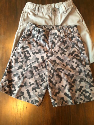 boys size Small Under Armour golf shorts