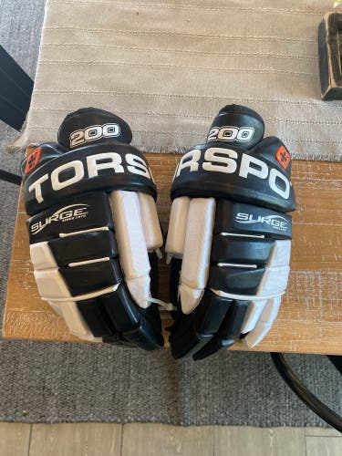 New Torspo Surge 200 Hockey Gloves