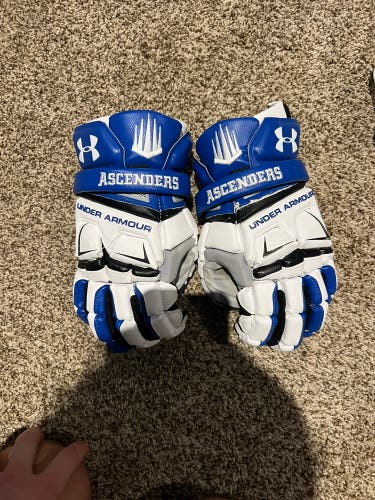 Under Armour Engage Gloves