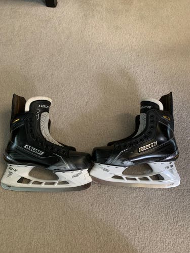 Almost New Bauer 180 Hockey Skates 7D
