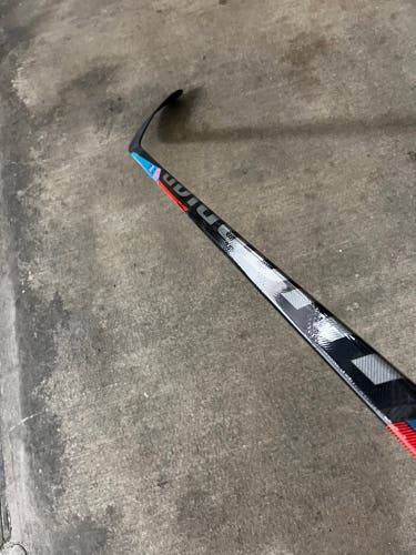 Senior Left Hand W28 Pro Stock Covert QRE10 Hockey Stick