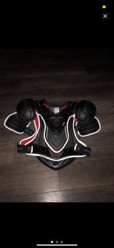 Medium Bauer Vapor 1X  Shoulder Pads