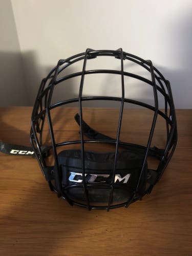 Medium CCM Full Cage FM680