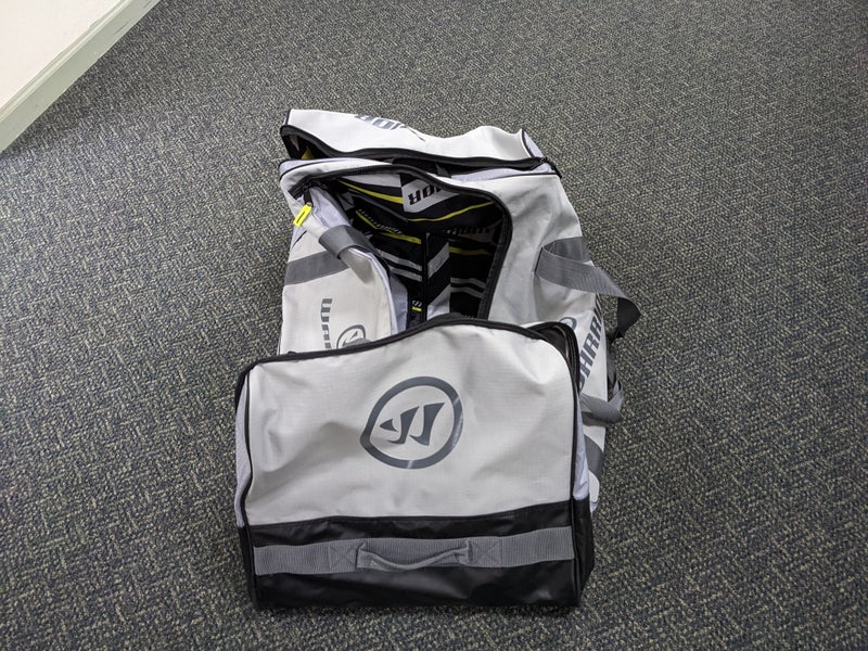 Lightly Used Large Senior Warrior Q20 Cargo Wheel Hockey Bag