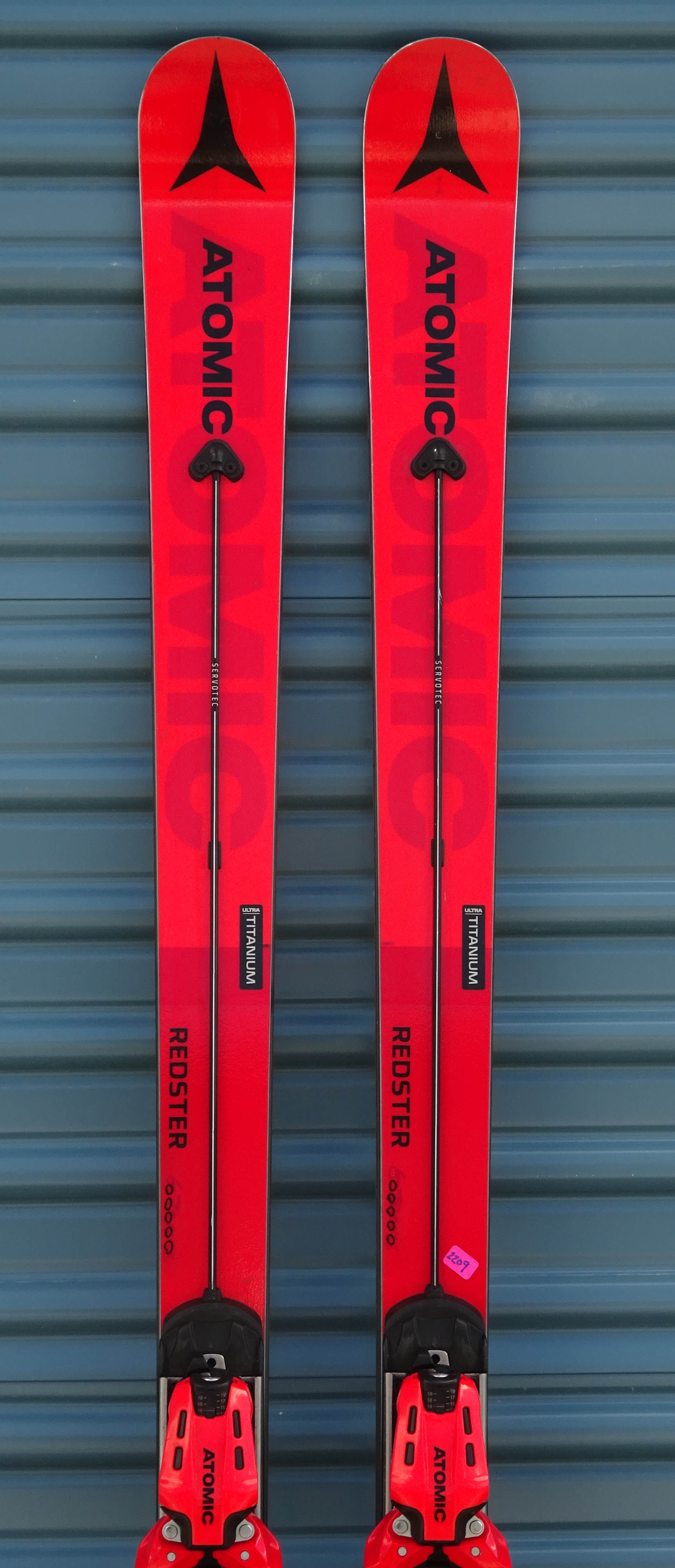 最終！　ATOMIC REDSTER G9 SERVOTEC 166cm 最終！ATOMIC REDSTER G9 SERVOTEC 166cm