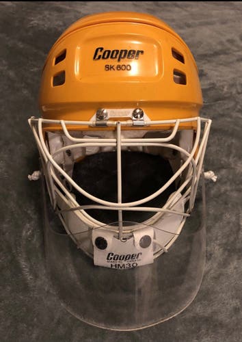 Cooper SK600 HM30 Large Sr. Goalie Helmet Mask Hockey Yellow **US SHIPPING ONLY**