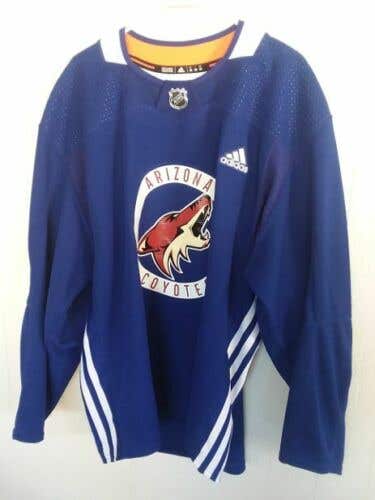 Arizona Coyotes used blue Adidas practice jersey (size 58) from 2017-2021 seasons