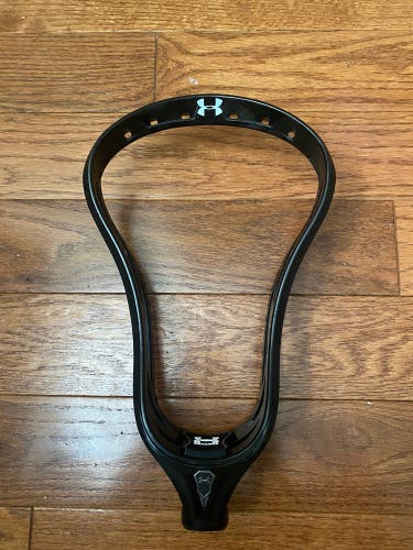 Black UA Command D Head